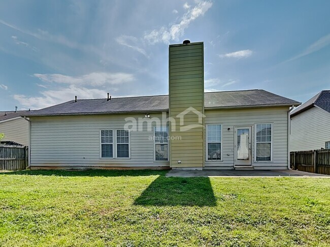 Building Photo - 3335 Berwick Field Dr