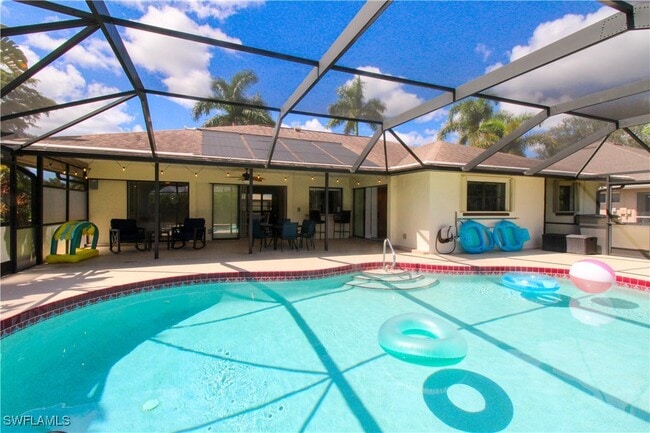 Building Photo - 213 Bay Meadows Dr