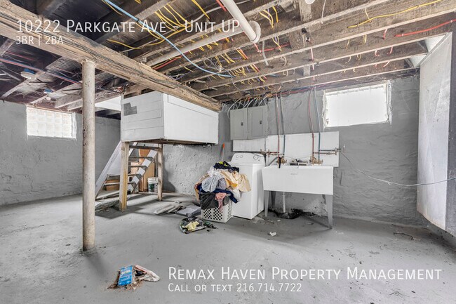 Building Photo - 10222 Parkgate Ave