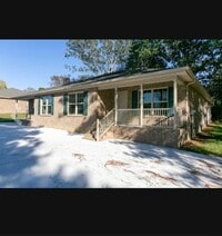 Building Photo - 272 Hunt St