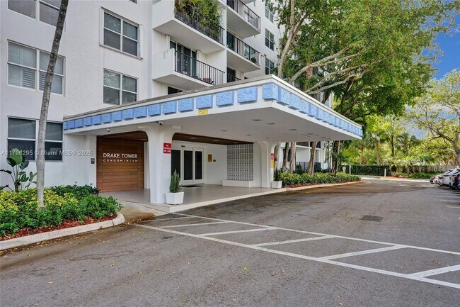 Building Photo - 1800 N Andrews Ave