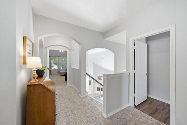 Building Photo - 9207 Hidden Ct