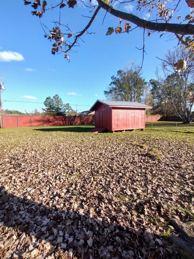 Building Photo - 17850 Nonie Ln