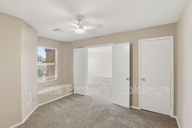 Building Photo - 8118 N 112th Ave