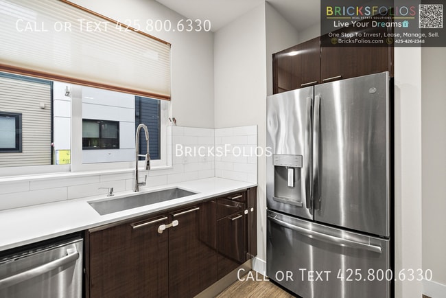 Building Photo - 521 Glacier Walk SE