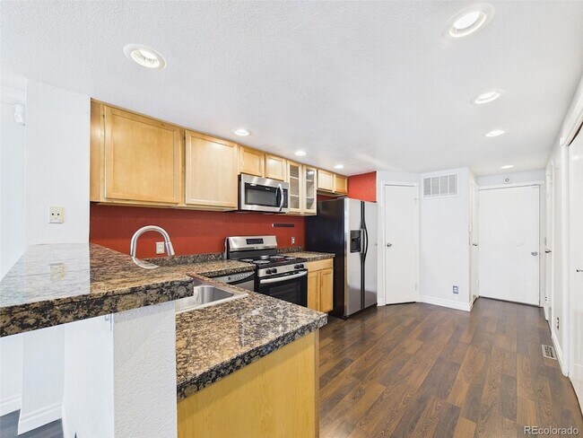 Building Photo - 11555 W 70th Pl