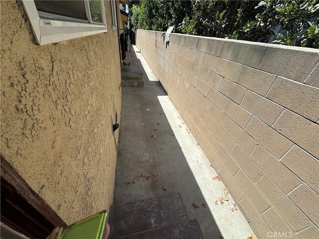 Building Photo - 15226 Normandie Ave