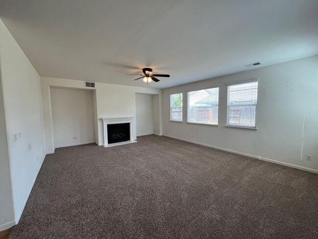 Building Photo - 2553 Acapulco Way