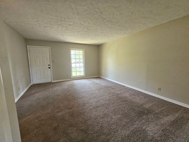 Building Photo - 3318 Teakwood Dr