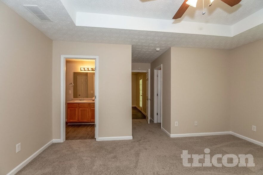 Building Photo - 145 Centerra Springs Dr