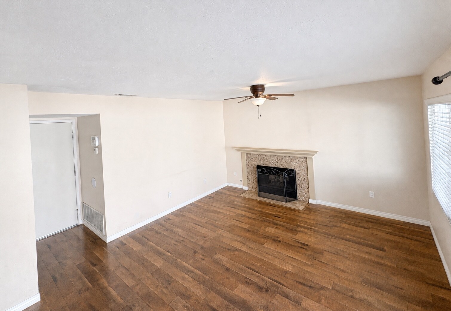 Building Photo - 28561 Foxboro Ln