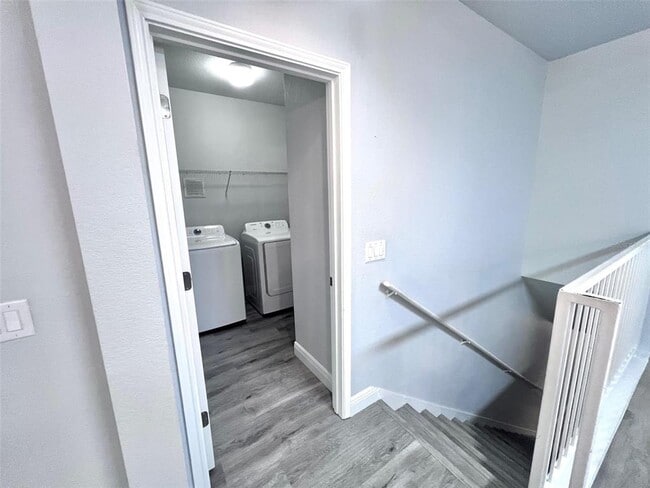 Building Photo - 2250 Portofino Pl