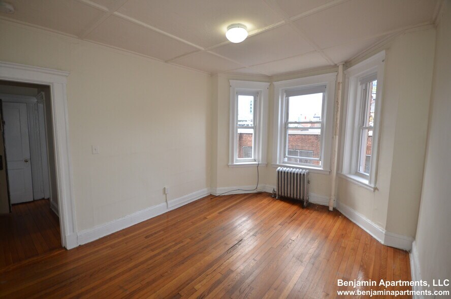 Building Photo - 1175 Boylston St