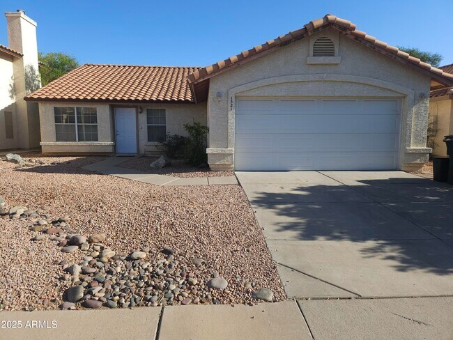 Building Photo - 1321 W Butler Dr