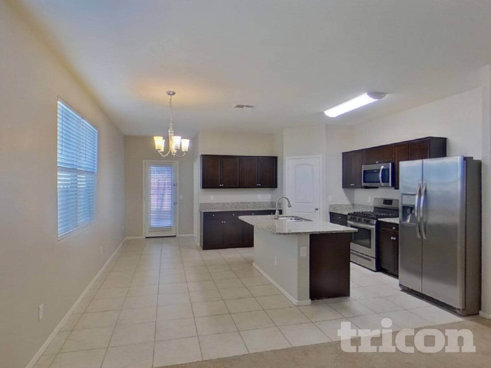 Building Photo - 31074 W Amelia Ave