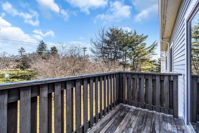 Building Photo - 2016 Aspen Dr