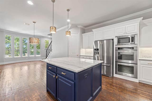 Building Photo - 981 Deer Run Ln