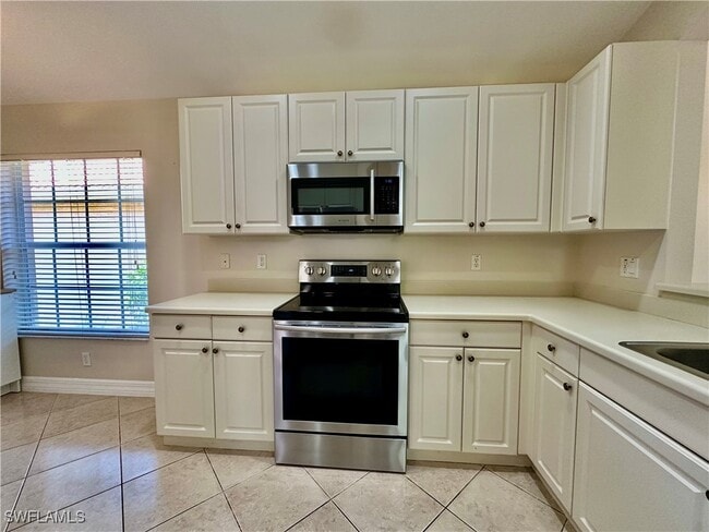 Building Photo - 2048 Painted Palm Dr
