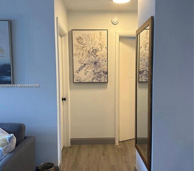 Building Photo - 2500 NE 181st St