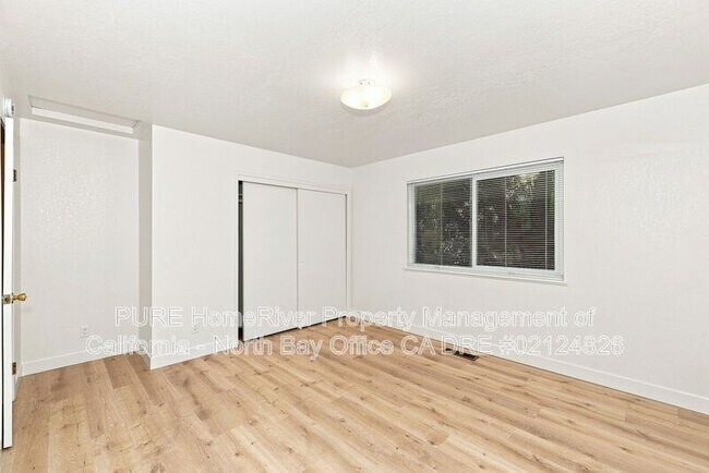 Building Photo - 5925 Montecito Blvd