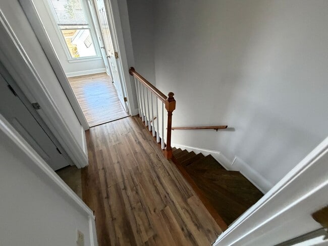 Building Photo - 3 Bedroom Townhome in Sagewood - Central location, Granite Countertops and Stainless Appliances