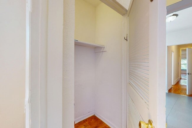 Floorplan - 1515 E. 54th Street