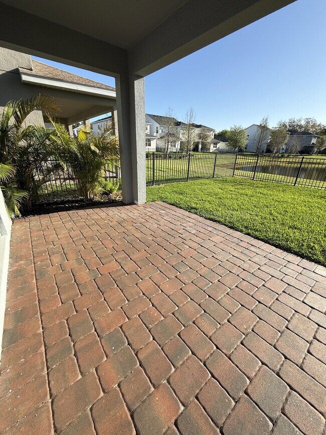 Building Photo - 3615 Voyager Ln