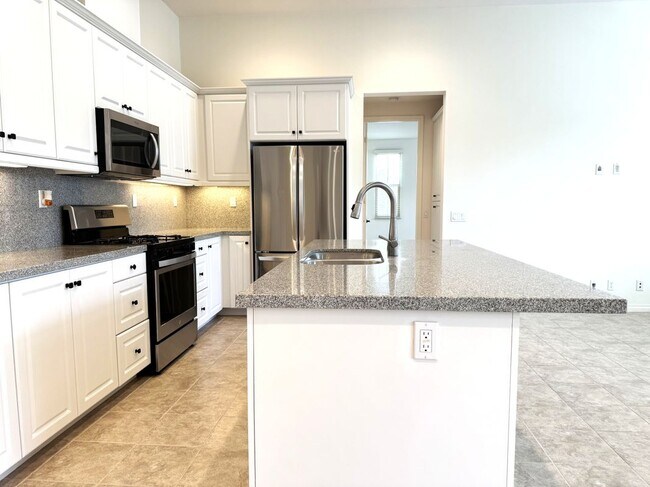 Building Photo - 64 Parkwood