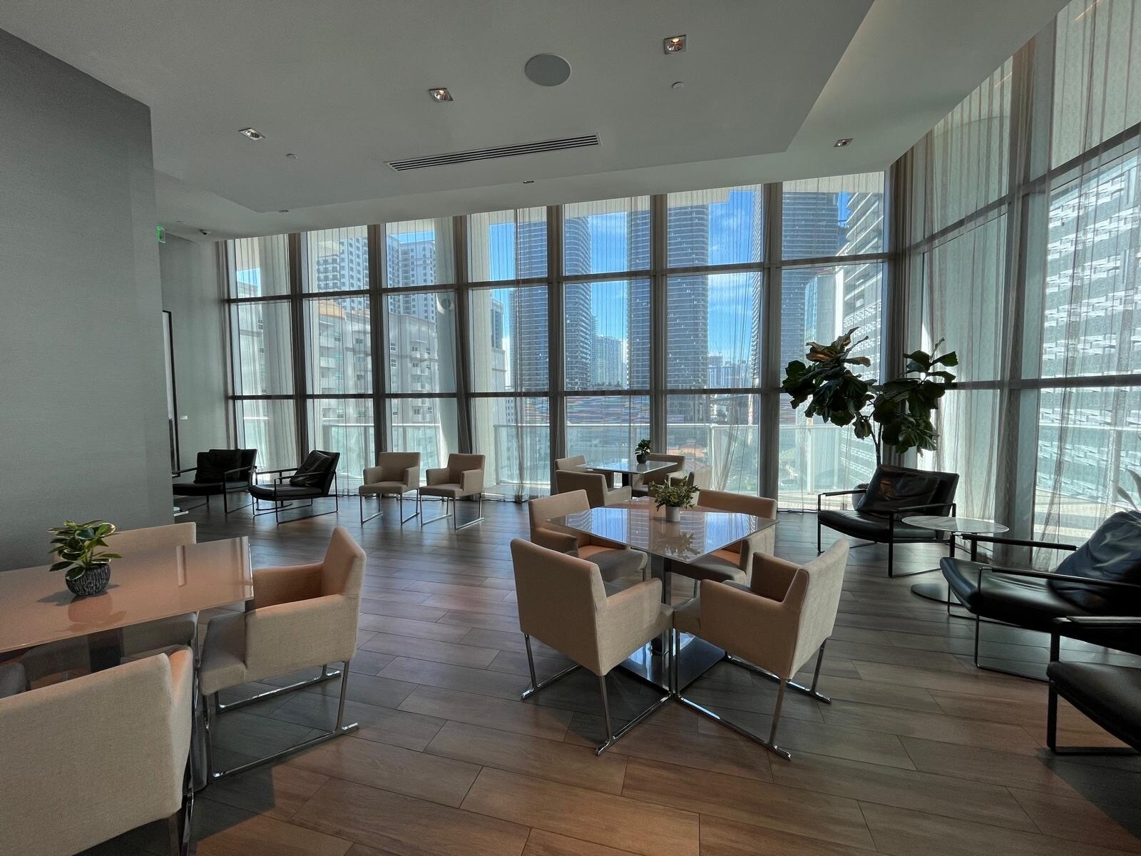 Building Amenity - Work space - 1100 S Miami Ave