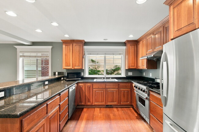 Building Photo - Gorgeous 3-Bed Capitol Hill Townhome with A/C, Garage & Partial Furnishings!- Available NOW FOR RENT