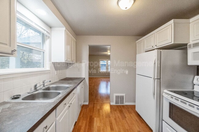 Building Photo - 111 S Barker Rd