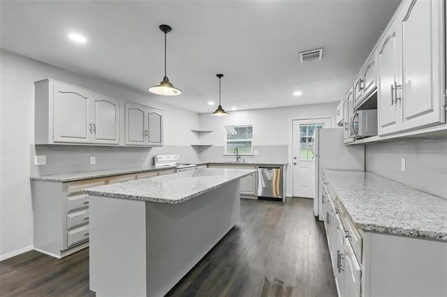 Building Photo - 9337 Heron Dr