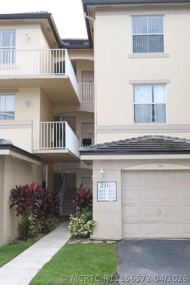 Building Photo - 2100 Greenview Shores Blvd