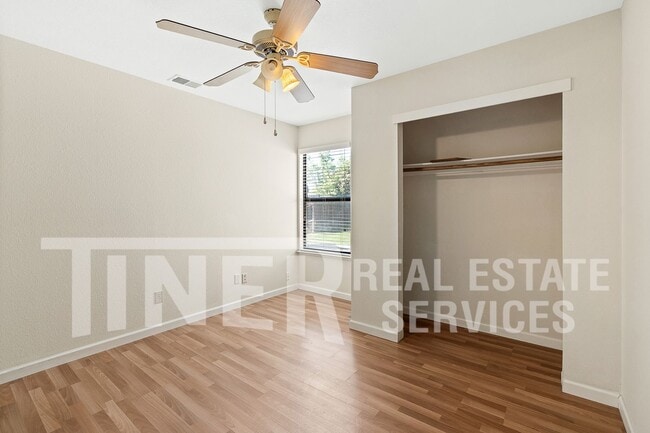 Building Photo - 8501 Yellowtail Way