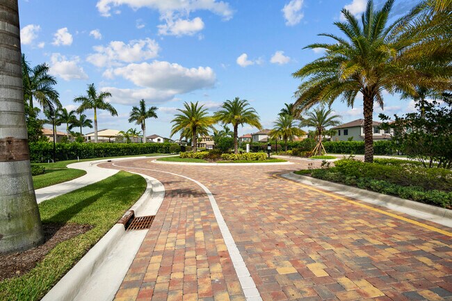 Building Photo - 4837 Chantilly Rd