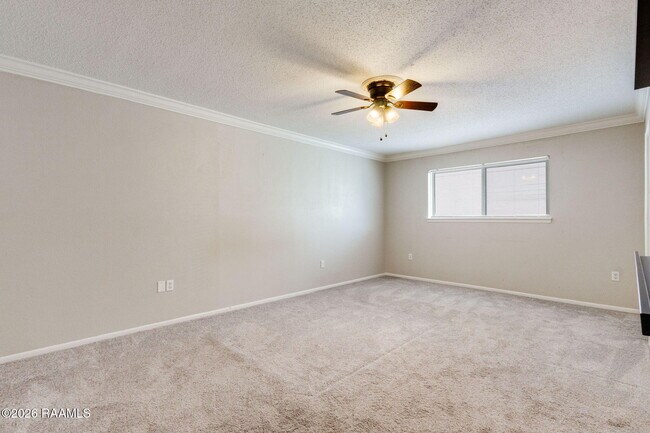 Building Photo - 110 W Bayou Pkwy