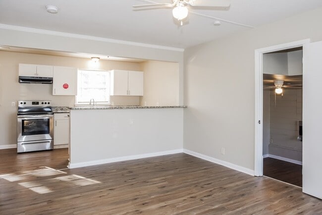 Building Photo - 2207 Pisgah Cir NW