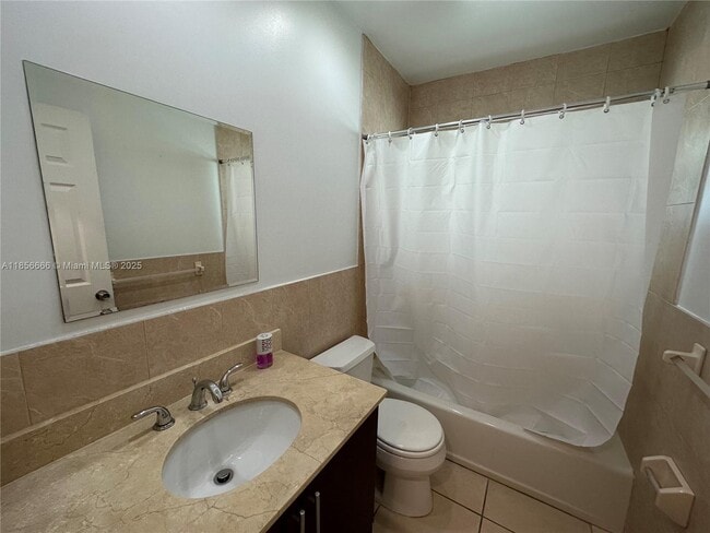 Building Photo - 2536 Van Buren St