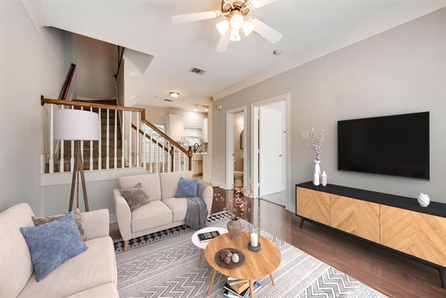 Building Photo - 5803 Hudson St