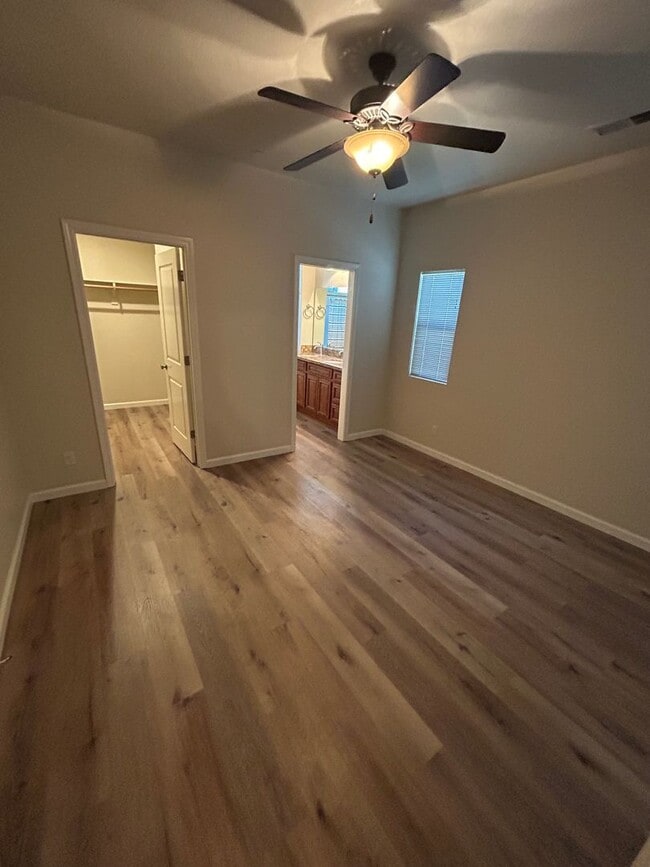 Building Photo - Charming 3 Bedroom in Great Location!