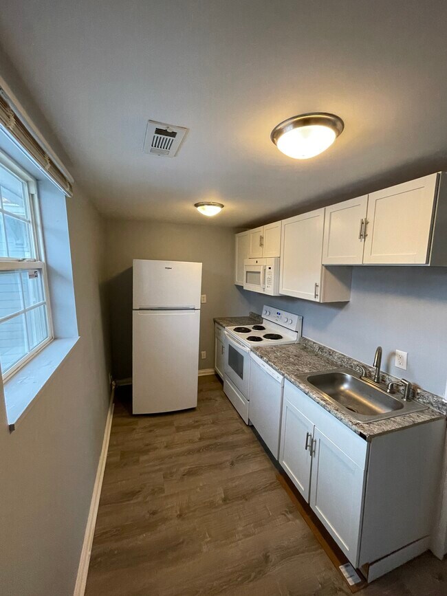 Building Photo - 1 Dequincy St