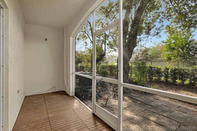 Building Photo - 6527 Catalina Ln