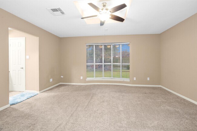 Building Photo - 16327 Green Shade Dr