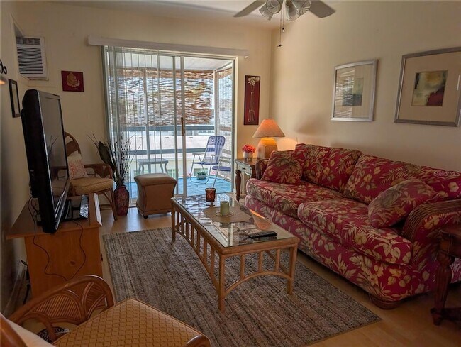 Building Photo - 1830 Restful Dr