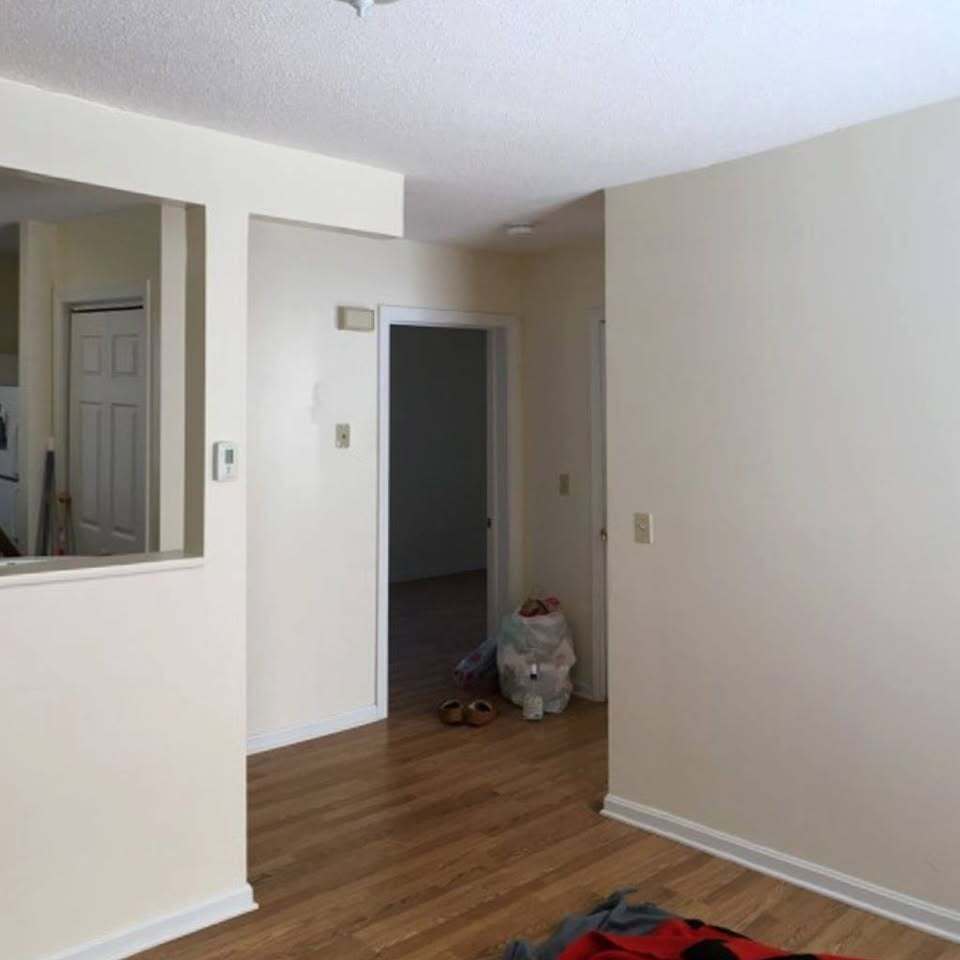 Building Photo - 686 Townhouse Rd
