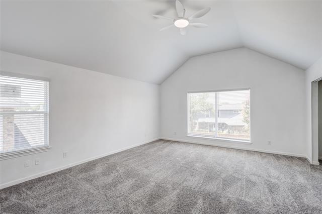 Building Photo - 1521 Palisades Dr