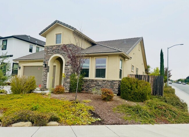 Primary Photo - Beautifully designed home with a Pool! Mov...