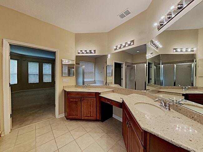 Building Photo - 8531 Native Pine Way