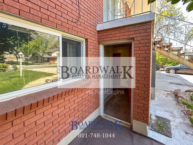 Building Photo - 1528 E 8640 S