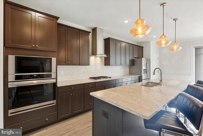 Building Photo - 11250 Flagstaff Pl